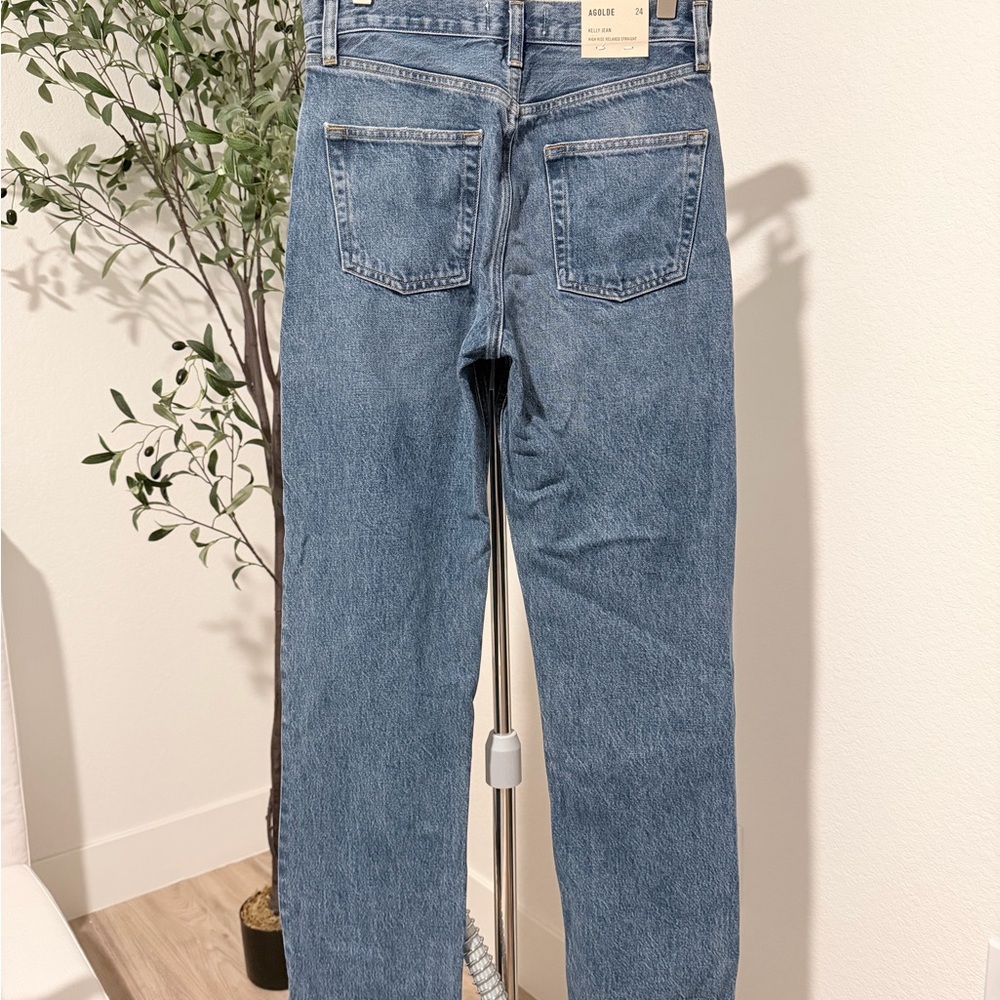 Agolde Kelly Jean in Essence - Picture 2 of 3